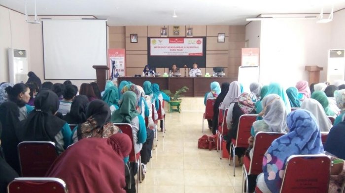 146 Guru PAUD di Luwu Timur Diajar Menggambar dan Mewarnai