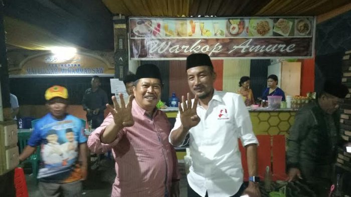 Hamka Mahmud dan Cakka Ngopi Bareng di Warkop Amure Pinrang