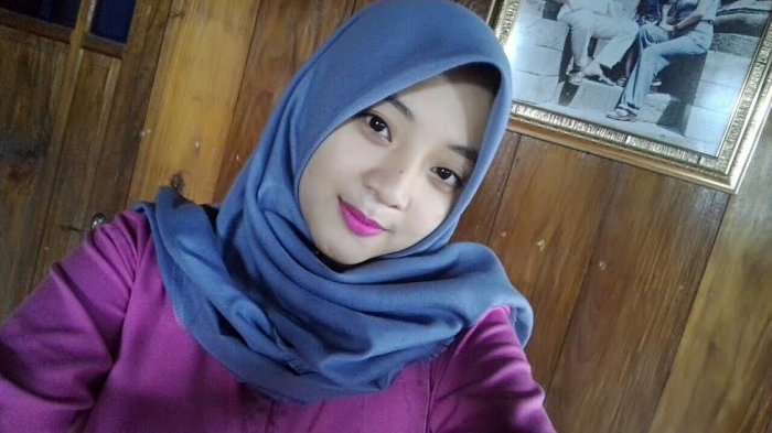 Begini Tanggapan Hijaber Asal Barru Soal Rina Nose Lepas Jilbab