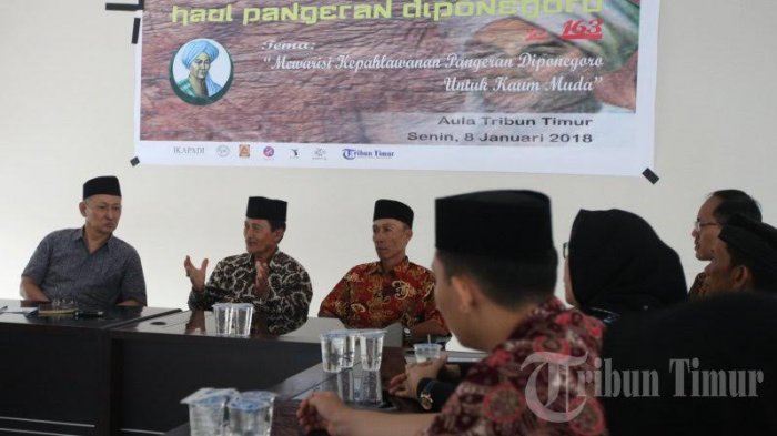 Jelang Haul ke 163, Cucu Pangeran Diponegoro Dialog di Tribun Timur - hou1_20180108_190739.jpg