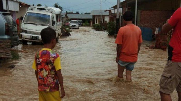 Diguyur Hujan Deras, Perumahan di Sengkang Digenangi Air Setinggi 10 Sampai 40 Centimeter