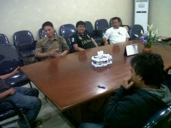 Dinas PSDA Pemprov Sulsel Tanam Seribu Bibit Bambu di Bantaran Sungai