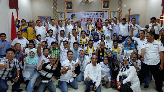 IKA Fisip Unhas Raker di Tanjung Palette