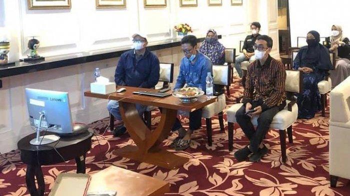 Reuni Virtual, Alumni Bahas Eksistensi Sastra Prancis Unhas
