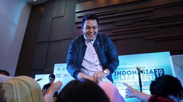 FOTO: Tulus Tampil di Indonesia Hijab Fest 2016