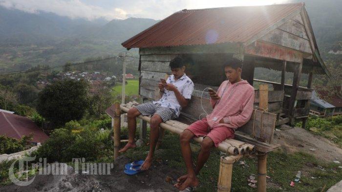 Warga Rongkong Akhirnya Nikmati Jaringan Internet Berkat Hibah dari Dewi Sartika Pasande - internet-di-rongkong-luwu-utara-1-1912020.jpg