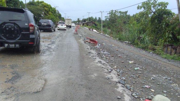 Hati-hati, Jalan Poros Belopa-Palopo di Salu Paremang Kembali Retak dan Ambles