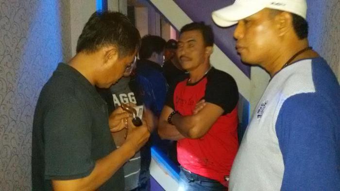 Saat Cipkon, Anggota Polres Gowa Amankan Warga dari Karaoke Lyrics