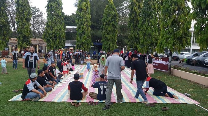 Karimun Club Makassar Bukber di Taman Pakui, Intip Foto-fotonya