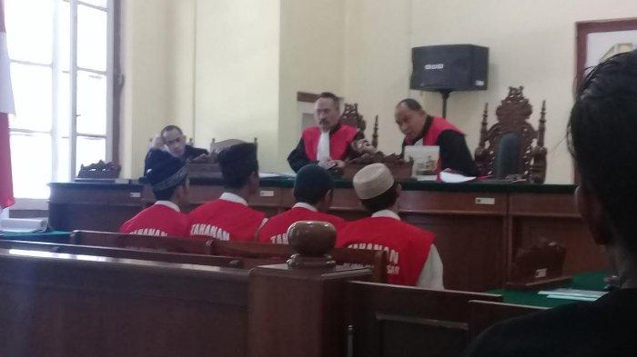 Dihadapan Pelaku Begal, Hakim: Saya Juga Pernah Jadi Begal Tapi Sudah Insyaf