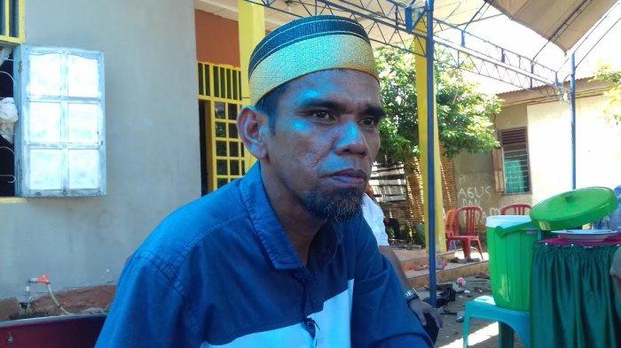 Waspada Covid-19, Kades Lampenai Luwu Timur Fasilitasi Warganya 5.000 Masker Gratis