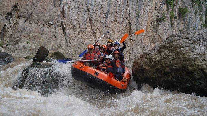 Darwin dan Ambisi Enrekang Pusat Arung Jeram Sulsel - keseruan-wisata-wed2d.jpg