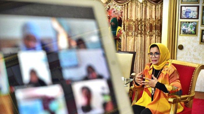 FOTO: Lies F Nurdin Sampaikan Program Strategis PKK Sulsel - ketua-tim3.jpg
