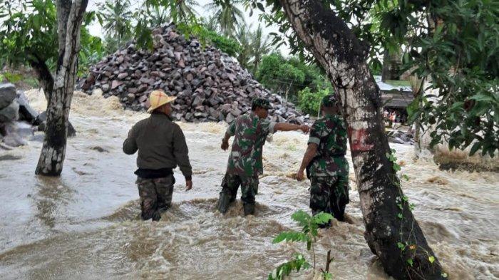 Curah Hujan Tinggi dari Kabupaten Tetangga, Tanggul di Sungai Belawa Jebol