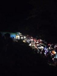 BREAKING NEWS- Gegara Truk Mogok, Macet Total di Jalan Poros Maros-Bone