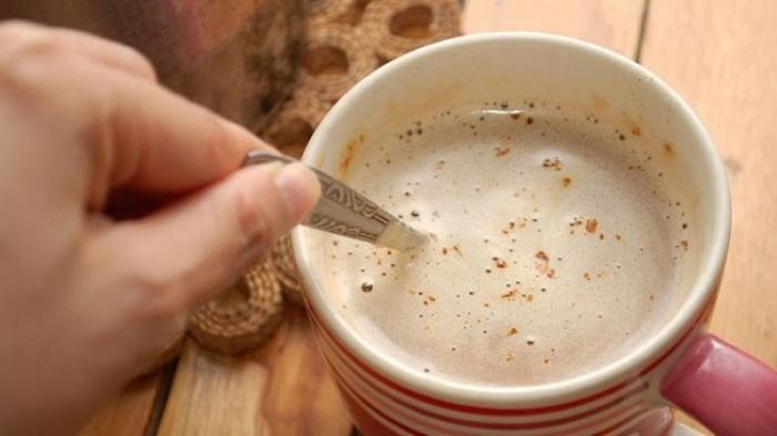 Anda Suka Minum Kopi Instan? Ini Kandungan Racunnya