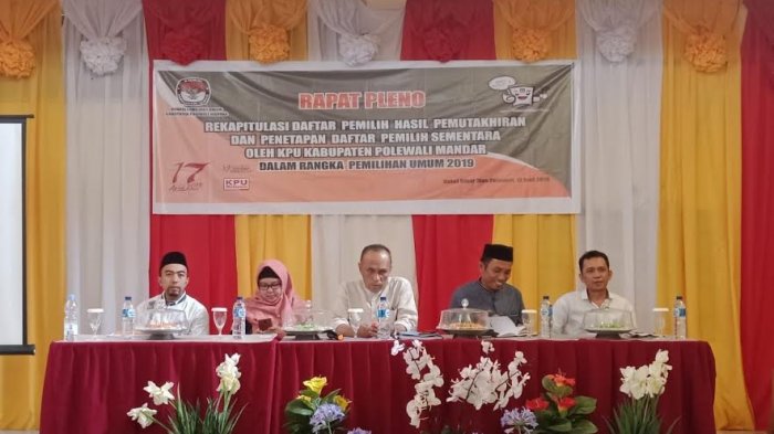 KPU Polman Gelar Pleno Rekapitulasi Hasil Pemutakhiran dan Penetapan DPS