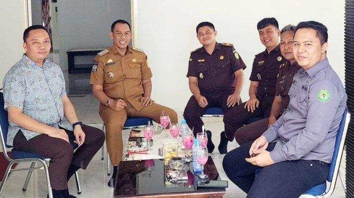 Wakil Bupati Sinjai Terima Kunjungan Silaturahmi Kajari Sinjai
