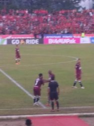 Sandro Out, Zulham In