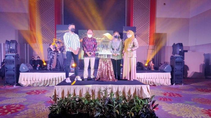 Pengusaha Muda Makassar Launching Cozmoo Parfume Berbahan Alami Aman untuk Salat
