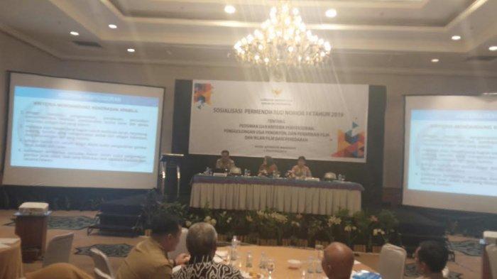 Lembaga Sensor Film (LSF) Republik Indonesia menggelar sosialisasi Peraturan Menteri Pendidikan dan Kebudayaan (Permendikbud) No 14 Tahun 2019 di Hotel Aryaduta, Jl Penghibur, Makassar, Sulsel, Senin (5/8/2019). Permendikbud ini membahas tentang pedoman dan kriteria penyensoran, penggolongan usia penonton dan penarikan film dan iklan film dari peredaran.