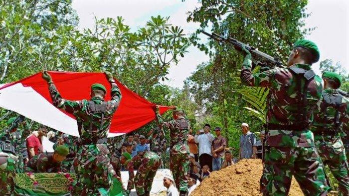Jenazah Danki 721 Kodim 1403 Sawerigading Dikebumikan di Luwu Utara