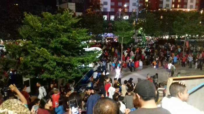 Gegara Supermoon, Arus Lalulintas di Depan Losari Macet Total