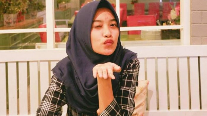 Lebaran Iduladha, Annisa Nurul Ingin Tampil Cantik dengan Kaftan