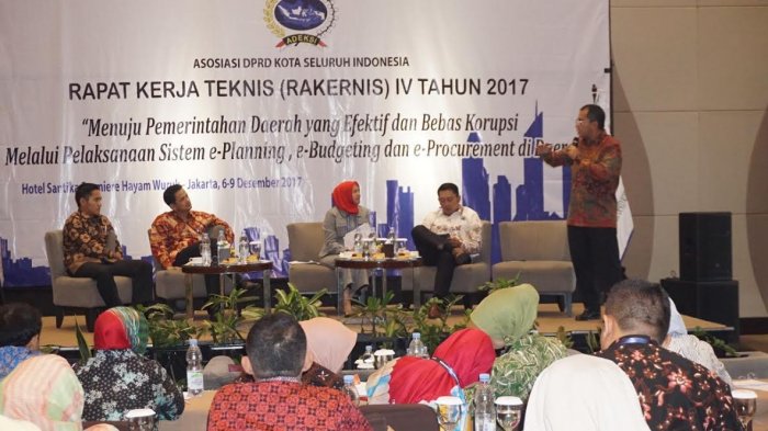 Danny Paparkan Sombere dan Smart City Bebas Korupsi di Forum DPRD se-Indonesia
