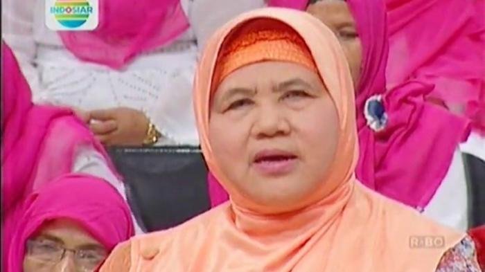 Jarang Terekspos, Begini Potret Rumah Mewah Mamah Dedeh, Bandingkan dengan Rumah UAS