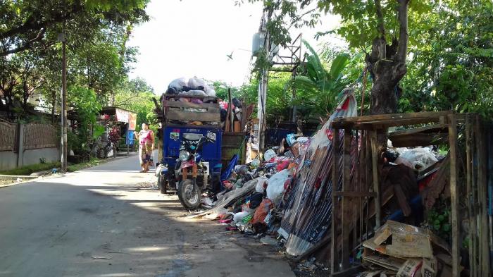 Sampah di Kelurahan Mannuruki Menumpuk Lagi