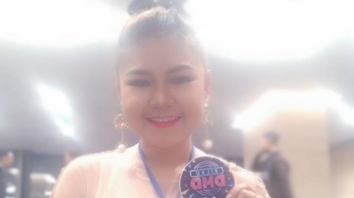 Putri Sisi, Gadis Cantik Asal Maros Lolos Seleksi Dangdut di Jakarta