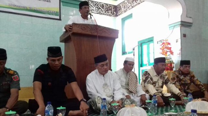 Jamaah Masjid Raya Watampone Peringati Maulid Akbar