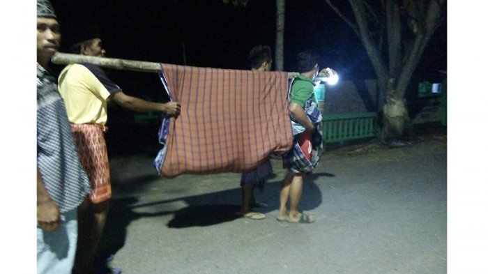 Jenazah Ditandu Pakai Sarung, Budayawan Bulukumba Minta Kepala Puskesmas Kajang Dievaluasi