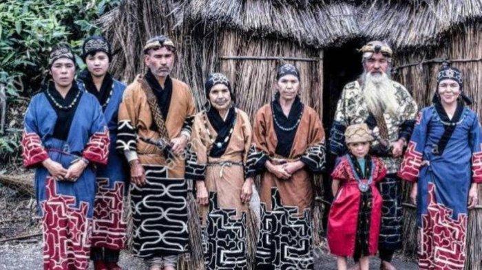 Jessica Albaning yalangoch mushuki, uning kokraklari qanday olchamda? Porno animatsiyalar, giflar, multfilm qahramonlari