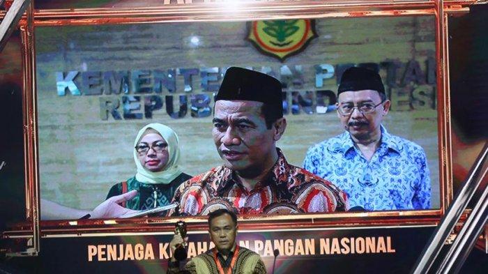 Mentan Amran Raih Penghargaan Penjaga Ketahanan Pangan Nasional