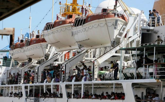 Pergerakan Kapal di Pelabuhan Soekarno-Hatta Turun