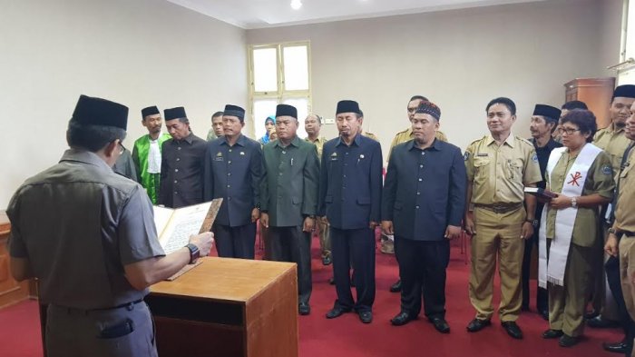 13 Pejabat Pemkab Bantaeng Dilantik di Ruang Rapat Sekda