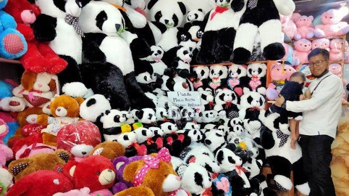 Curhat Penjual Boneka di Makassar, Omset Anjlok 50% Akibat Pandemi Covid-19