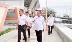 Sekda Parepare Minta Penataan Pusat Kuliner Pare Beach Tidak Kumuh