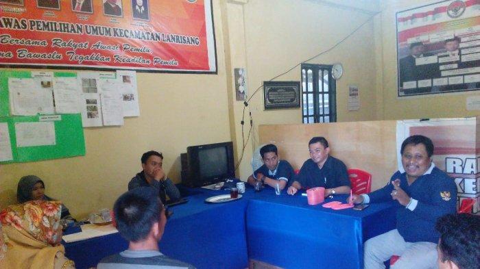 Bangun Sinergitas, PPK dan Panwascam Lanrisang Pinrang Gelar Konsolidasi