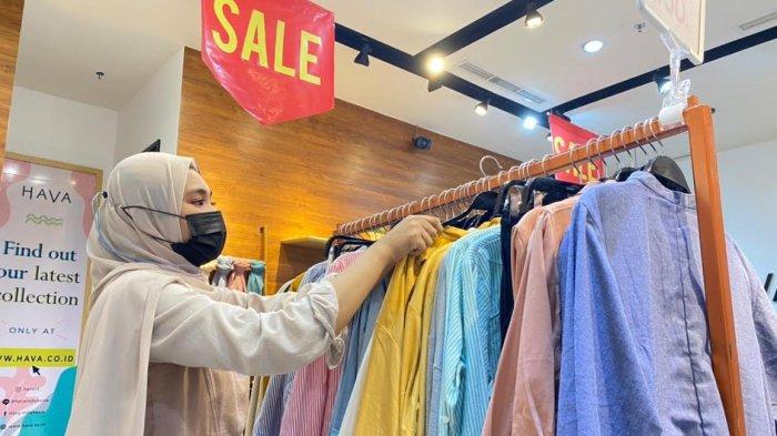 FOTO: Baju Lebaran di Hava Nipah Diskon Mulai 20 % Hingga 70 %