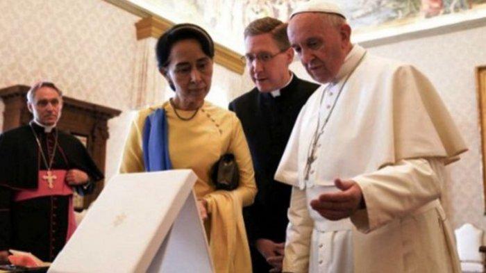 Militer Myanmar Konfirmasi Ambilalih Kekuasaan Aung San Suu Kyi Ditahan, 'Masa Darurat 1 Tahun'