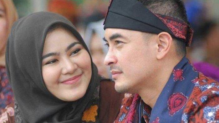 Penampilan Istri Zumi Zola Sherrin Tharia Bikin Syok, Rela Buka Jilbab saat Menjanda Demi Biaya Anak