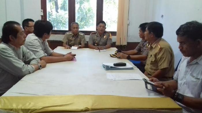 Wabup dan Kapolres Pangkep Juga Datangi GM Daya Cayo - pertemuan-di-dinsos-pangkep_20160608_151609.jpg