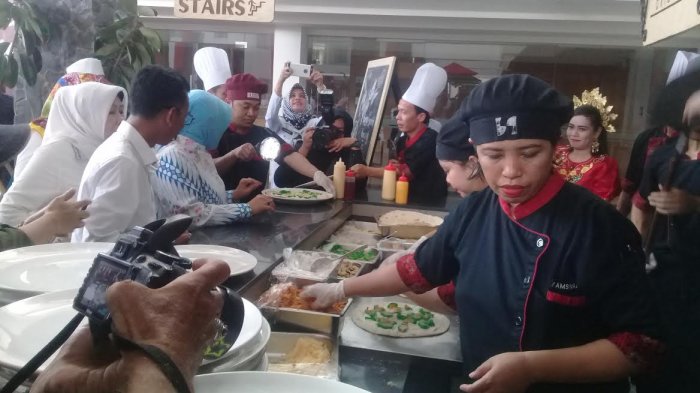 Pizza Rasa Pisang Ijo, Pisang Epe, Barongko Hadir di Swiss Belinn