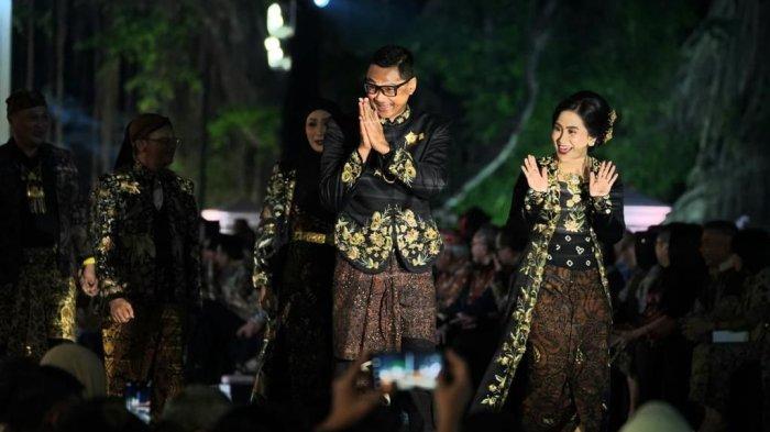 Direksi PLN Tampilkan Perpaduan Busana Adat Solo dan Yogyakarta di Istana Negara