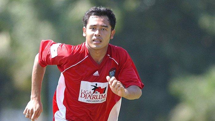 Masih Ingat Ponaryo Astaman? 2 Kali Bawa PSM Runner Up, Langganan Timnas dan Kini Jadi Bos 02 Klub - Tribun-timur.com