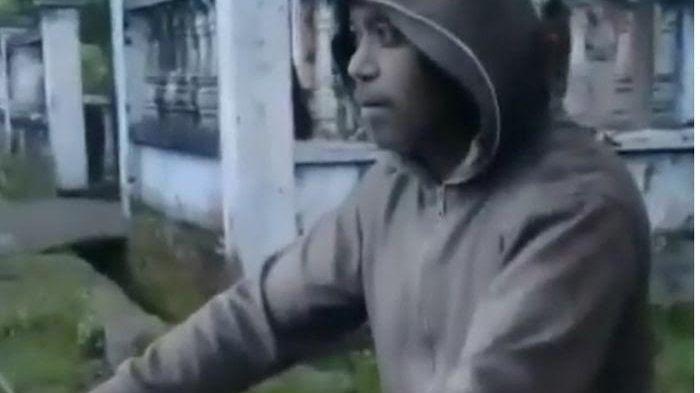 Video: Viral Pria dan Motornya ini Dipenuhi Debu Vulkanik Akibat Gunung Semeru Erupsi