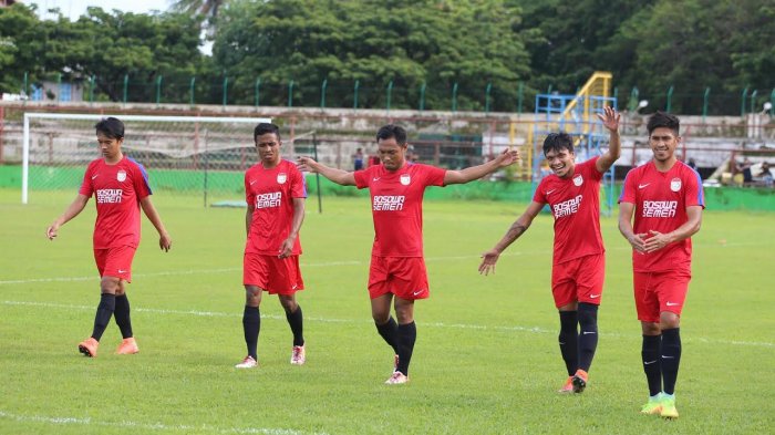 FOTO: Suasana Latihan Perdana PSM Makassar - psm_20170116_221915.jpg